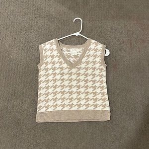Jessica Simpson sweater vest